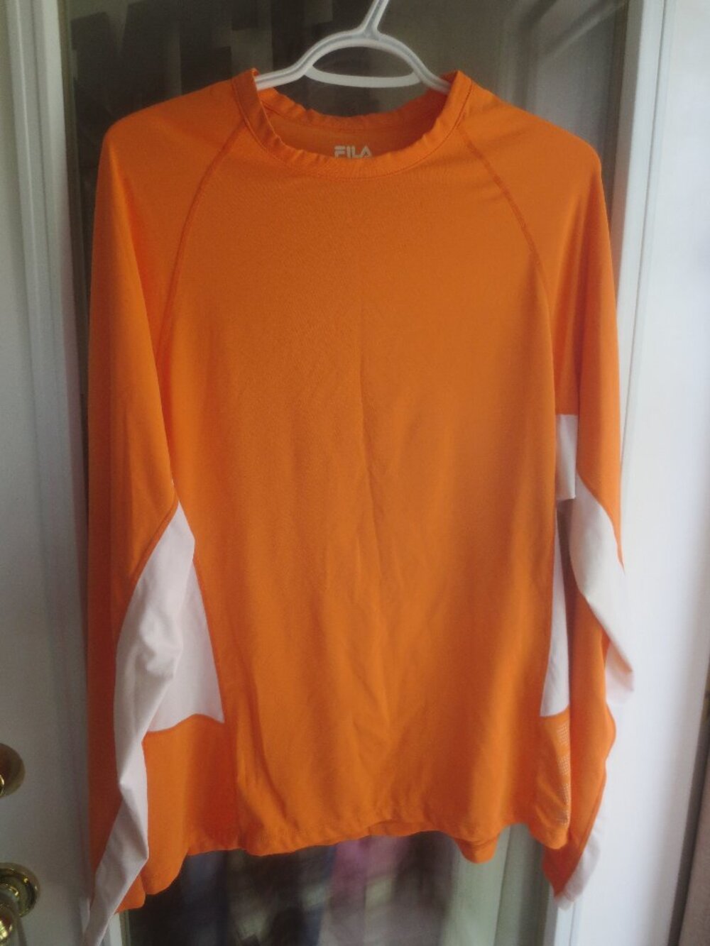 Fila Lycra Long Sleeve Athletic Pullover Shirt - Size Medium (Men's)